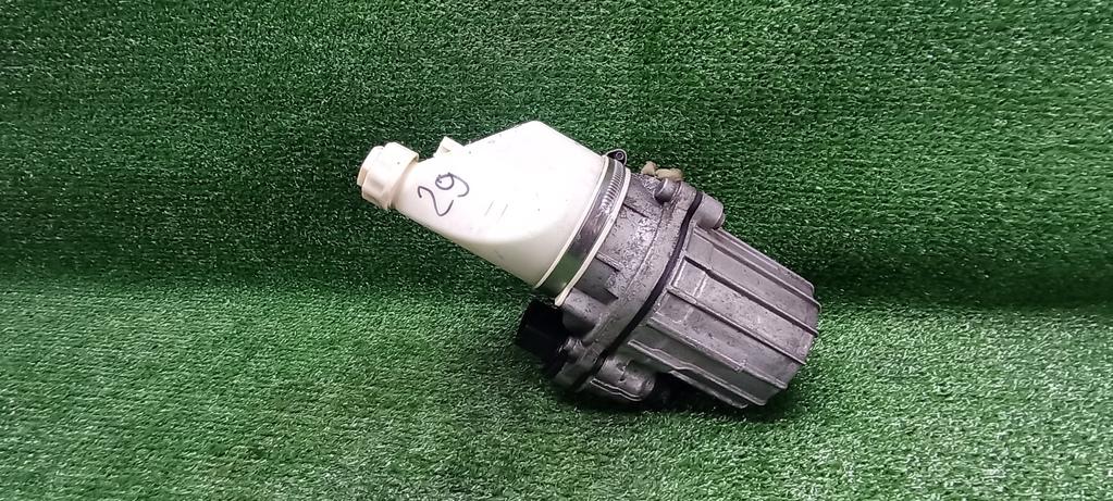 насос гидроусилителя руля Opel Astra H рестайлинг (2006—2014) 2008, 1.8i Z18XER, 13276990 - фото №1