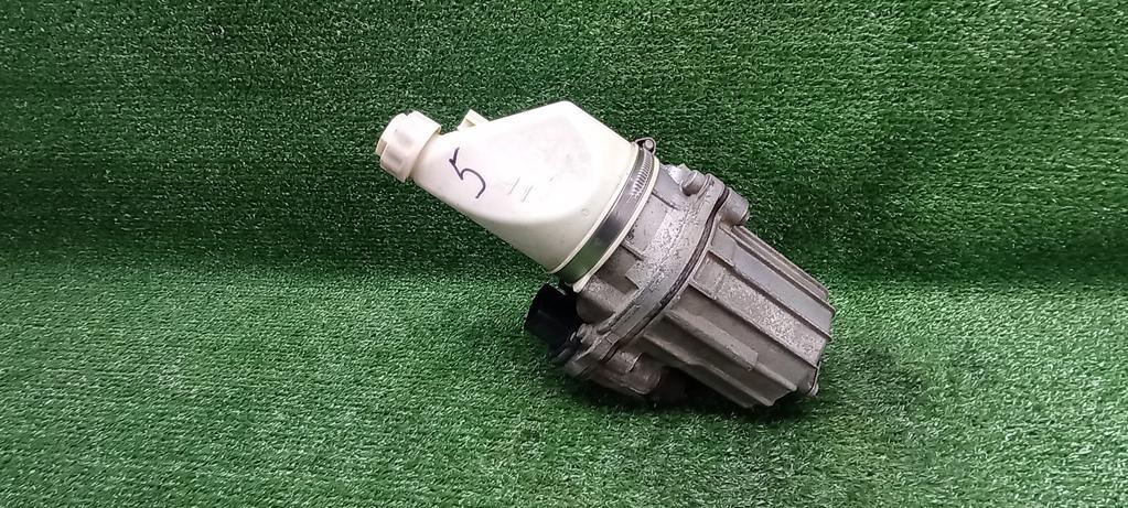 насос гидроусилителя руля Opel Astra H рестайлинг (2006—2014) 2008, 1.8i Z18XER, 13292554 - фото №1