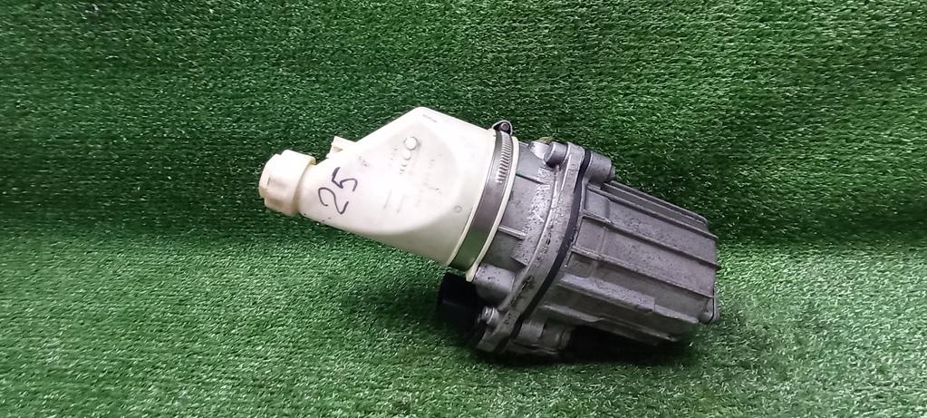 насос гидроусилителя руля Opel Astra GTC H рестайлинг (2006—2014) 2008, 1.8i Z18XER, 13292554 - фото №1