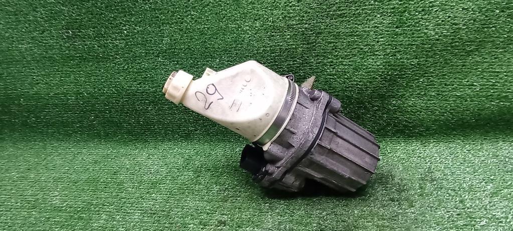 насос гидроусилителя руля Opel Astra H рестайлинг (2006—2014) 2008, 1.8i Z18XER, 13276990 - фото №1