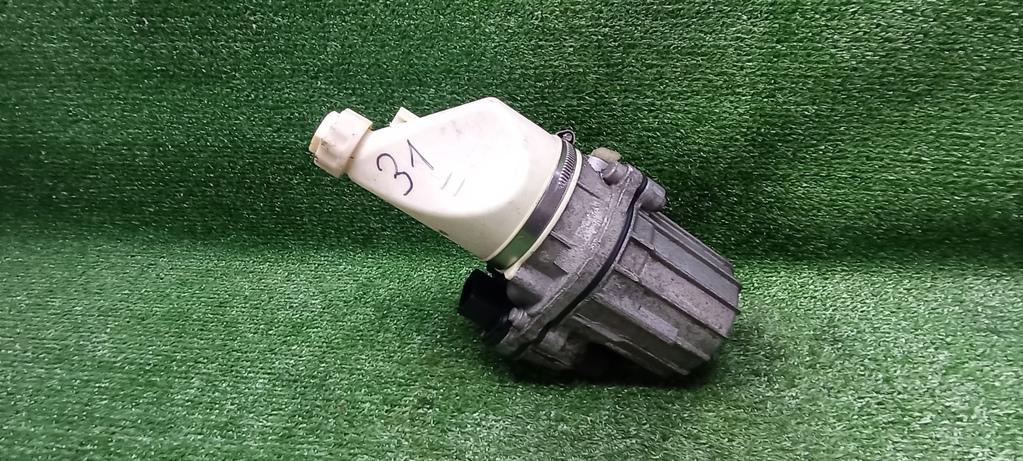 насос гидроусилителя руля Opel Astra H рестайлинг (2006—2014) 2008, 1.8i Z18XER, 13276990 - фото №1