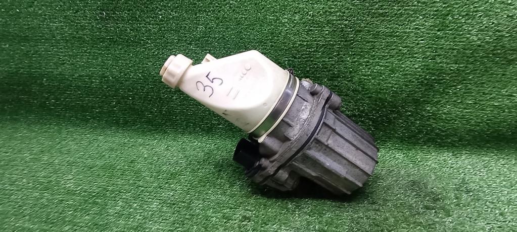 насос гидроусилителя руля Opel Astra H рестайлинг (2006—2014) 2008, 1.8i Z18XER, 13192897 - фото №1