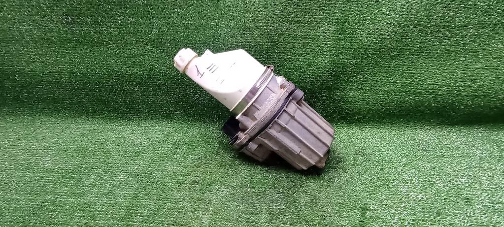 насос гидроусилителя руля Opel Astra H рестайлинг (2006—2014) 2009, 1.8i Z18XER, 13292554 - фото №1