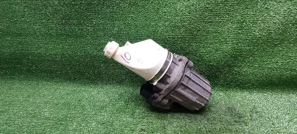 насос гидроусилителя руля Opel Astra H рестайлинг (2006—2014) 2009, 1.8i Z18XER, 13192897 - фото №1