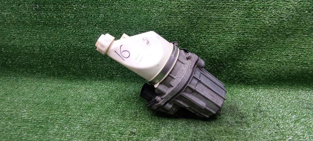 насос гидроусилителя руля Opel Astra H рестайлинг (2006—2014) 2009, 1.8i Z18XER, 13292554 - фото №1