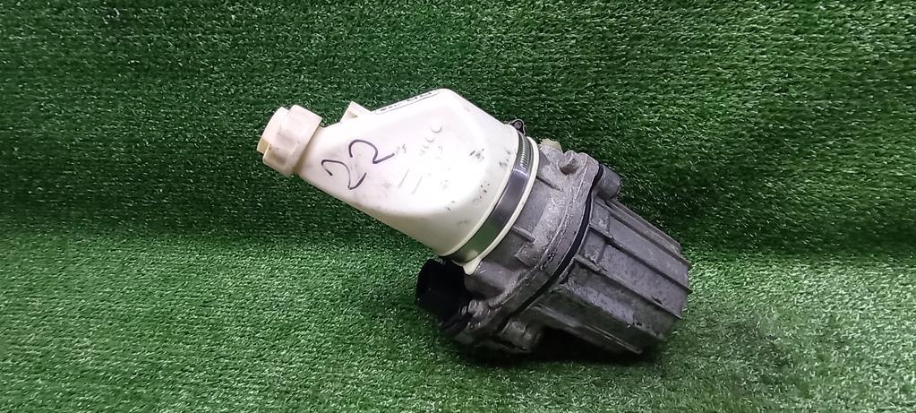 насос гидроусилителя руля Opel Astra H рестайлинг (2006—2014) 2009, 1.8i Z18XER, 13192897 - фото №1