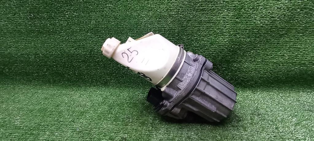 насос гидроусилителя руля Opel Astra H рестайлинг (2006—2014) 2009, 1.8i Z18XER, 13192897 - фото №1