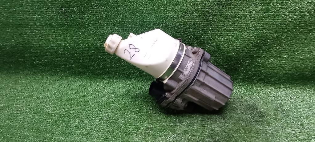 насос гидроусилителя руля Opel Astra H рестайлинг (2006—2014) 2009, 1.8i Z18XER, 13192897 - фото №1