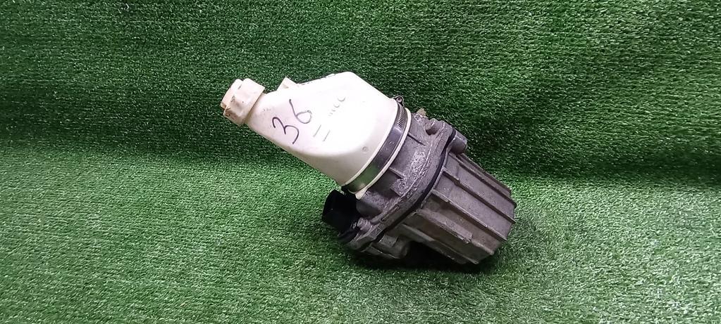 насос гидроусилителя руля Opel Astra H рестайлинг (2006—2014) 2009, 1.8i Z18XER, 13192897 - фото №1