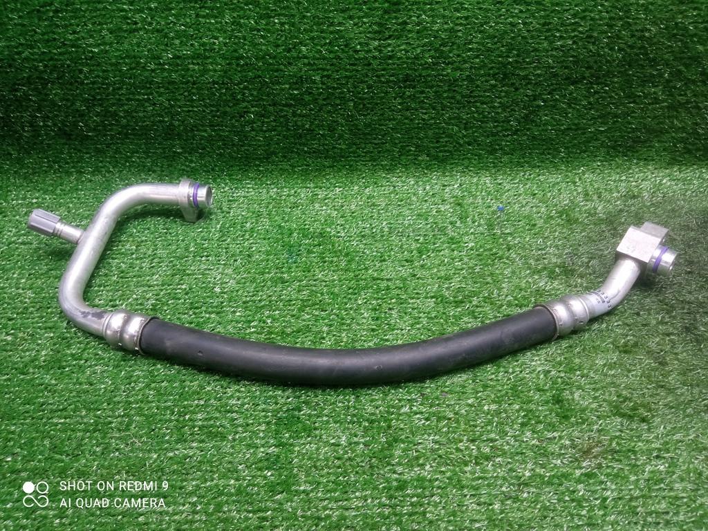 трубка кондиционера Nissan Leaf II (2017—2025) 2022, EM57, 924805SH0B - фото №1