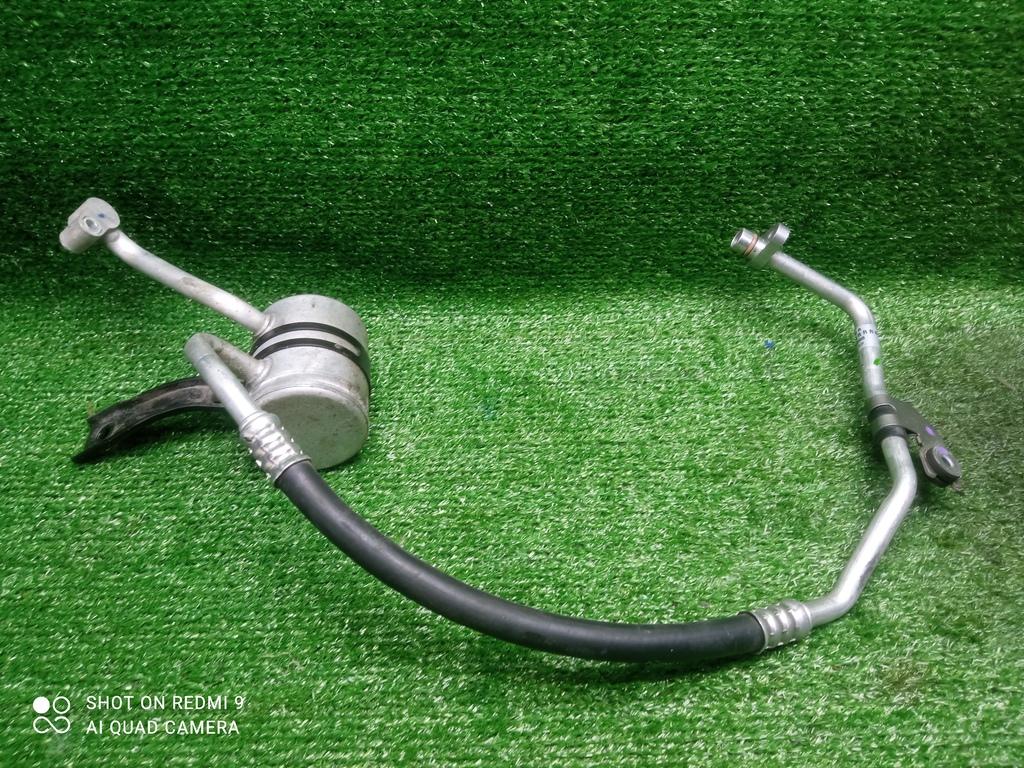 трубка кондиционера Nissan Leaf II (2017—2025) 2022, EM57, 924905SH0B - фото №1