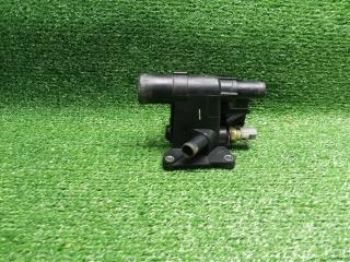 фланец (тройник) системы охлаждения Ford Focus II рестайлинг (2007—2011) 2010, 1.8i QQDB, 6G9G8K556AA