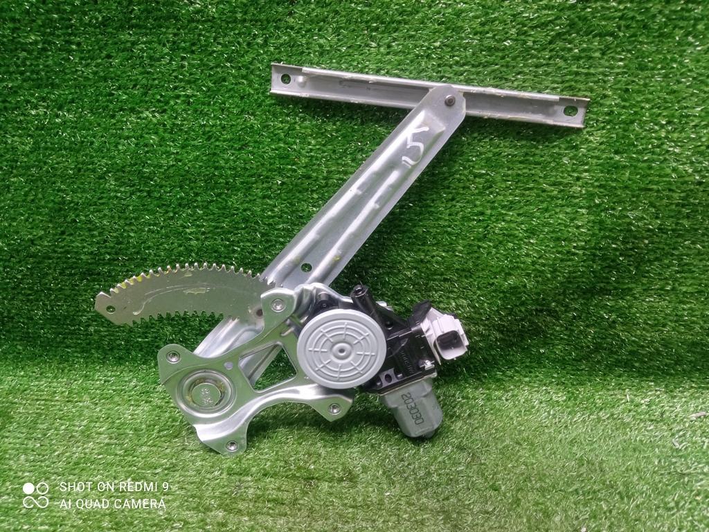 стеклоподъемник электрический задний левый Nissan Leaf II (2017—2025) 2022, EM57, 827211KA1C - фото №1