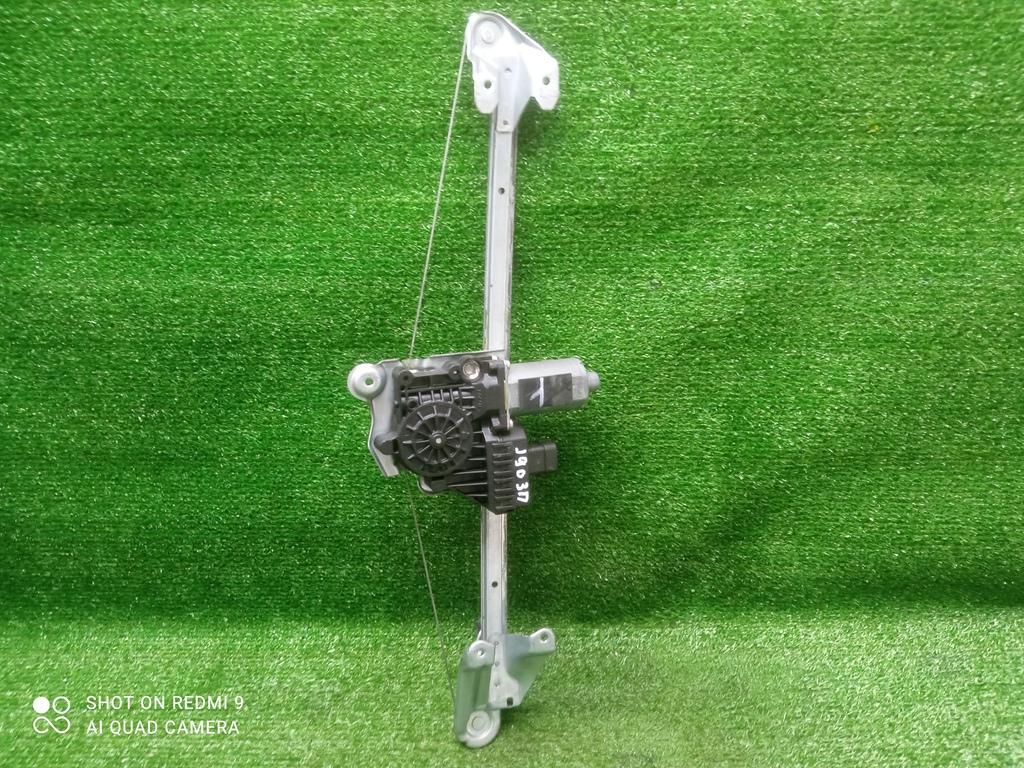 стеклоподъемник электрический задний правый Opel Zafira B рестайлинг (2008—2014) 2009, 1.8i Z18XER, 13132232 - фото №1