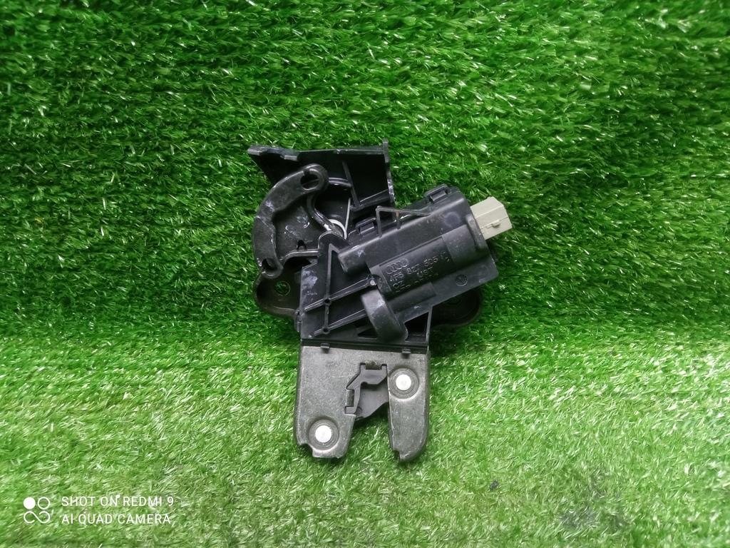 замок багажника Volkswagen Passat B6 (2005—2010) 2008, 2.0TD CBAB, 4F5827505D - фото №1