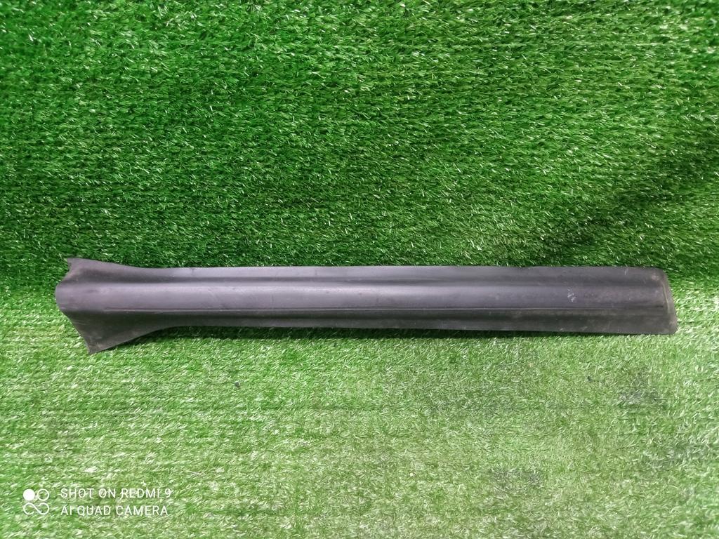 обшивка стойки Opel Astra H рестайлинг (2006—2014) 2011, 1.6i Z16XER, 13123710 - фото №1