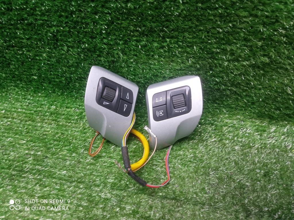 кнопка (выключатель) Opel Astra H рестайлинг (2006—2014) 2011, 1.8i Z18XER, 13208859 - фото №1