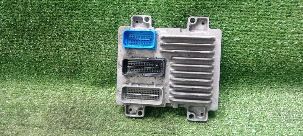 блок управления двигателем Opel Mokka I (2012—2016) 2013, 1.6i A16XER, 12643636 - фото №1