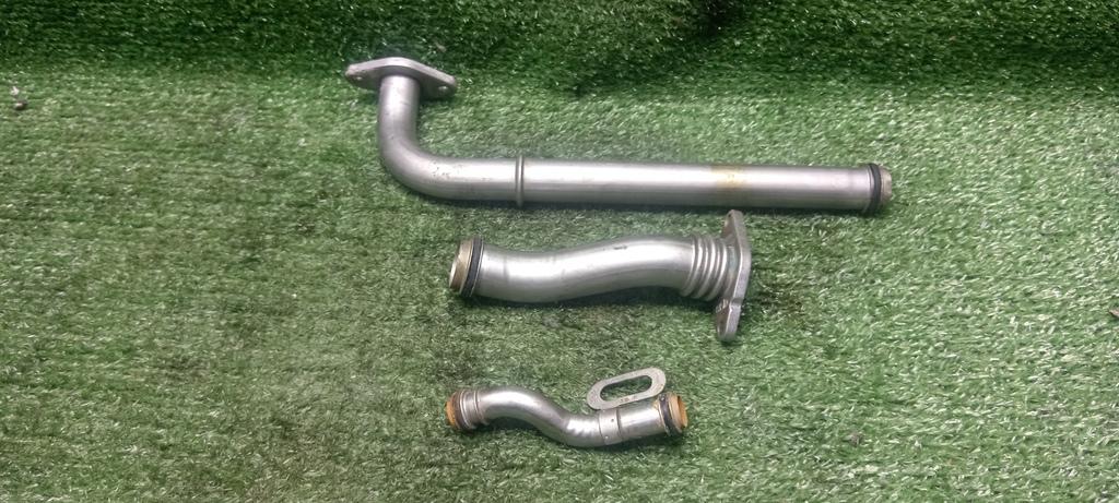 трубка охлаждающей жидкости Opel Astra H рестайлинг (2006—2014) 2008, 1.8i Z18XER, 55353329 - фото №1