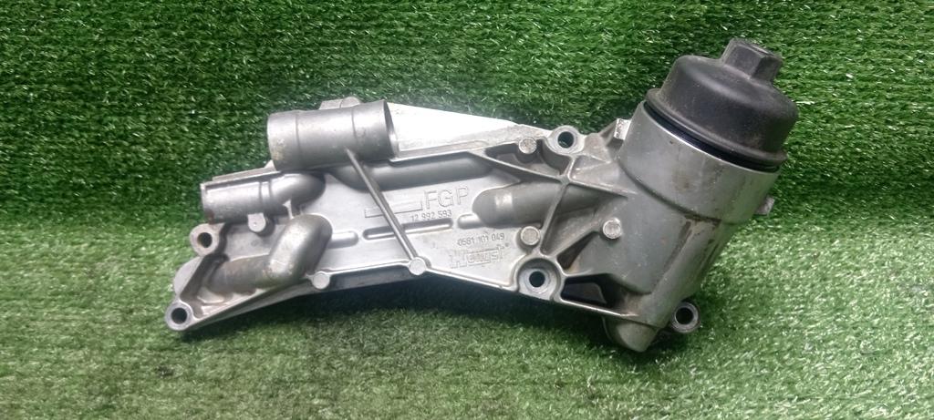 корпус масляного фильтра Opel Astra H рестайлинг (2006—2014) 2008, 1.8i Z18XER, 12992593 - фото №1