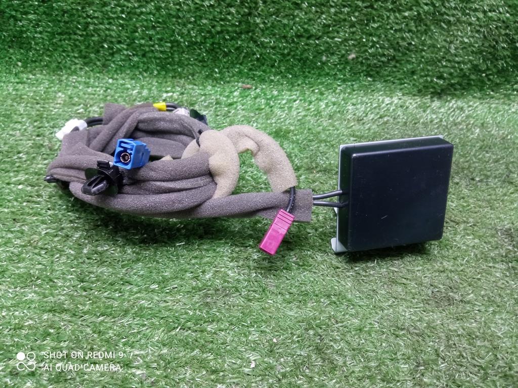 антенна Nissan Leaf II (2017—2025) 2022, EM57, 282125SN0B - фото №1