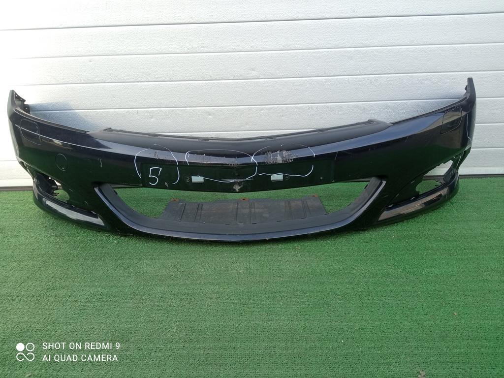 бампер передний Opel Astra GTC H рестайлинг (2006—2014) 2011, 1.6T Z16LET, 13110295 - фото №1