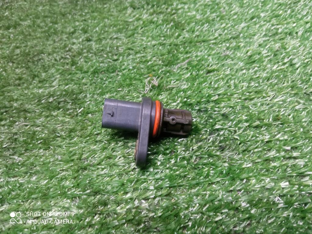 датчик распредвала Opel Astra J рестайлинг (2012—2018) 2013, 1.6i A16XER, 55565708 - фото №1