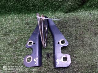 петля капота Opel Astra H рестайлинг (2006—2014) 2011, 1.6i Z16XER, 13213447