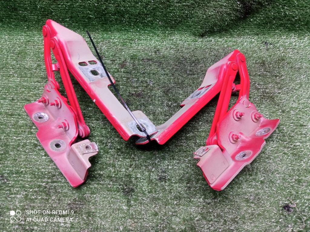 петля капота Opel Astra J (2009—2012) 2011, 1.6i A16XER, 20879202 - фото №1