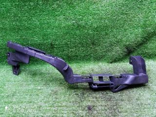 крепление фары правой Opel Zafira C (2011—2016) 2018, 13300783