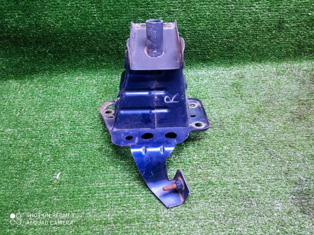 кронштейн переднего бампера Opel Vectra C рестайлинг (2005—2008) 2007, 1.8i Z18XER, 1405035 - фото №1