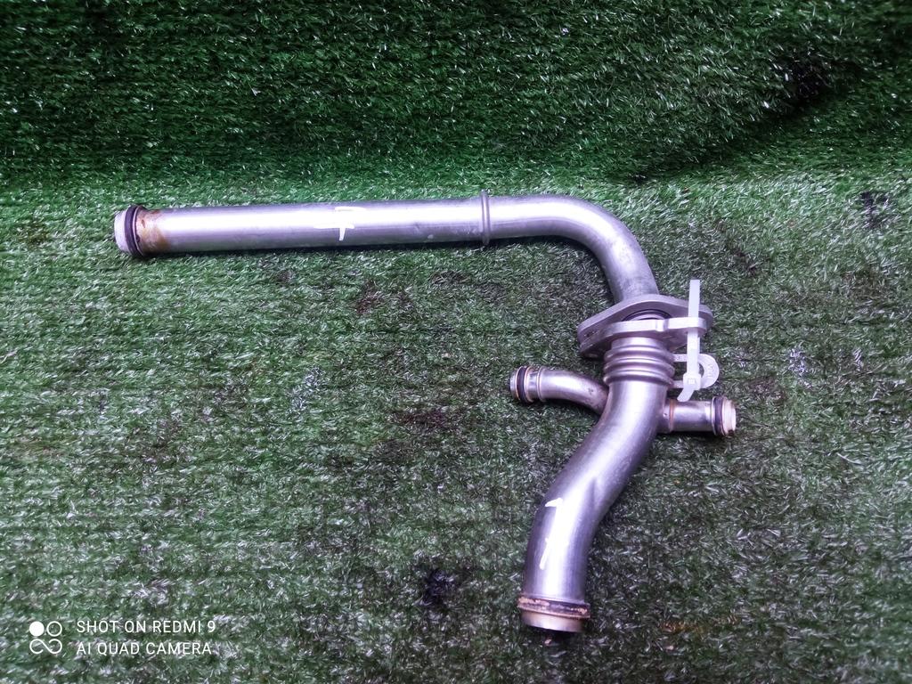 трубка охлаждающей жидкости Opel Astra H рестайлинг (2006—2014) 2011, 1.8i Z18XER, 55353329 - фото №1