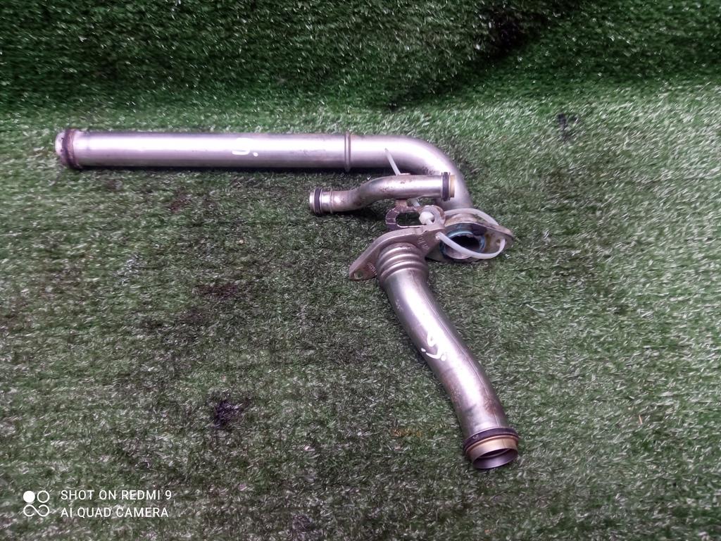 трубка охлаждающей жидкости Opel Astra H рестайлинг (2006—2014) 2011, 1.8i Z18XER, 55353329 - фото №1