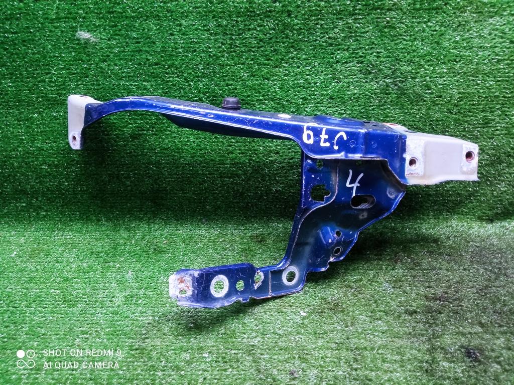 передняя панель крепления облицовки (телевизор) Opel Astra H рестайлинг (2006—2014) 2011, 1.4i Z14XEP, 13237139 - фото №1