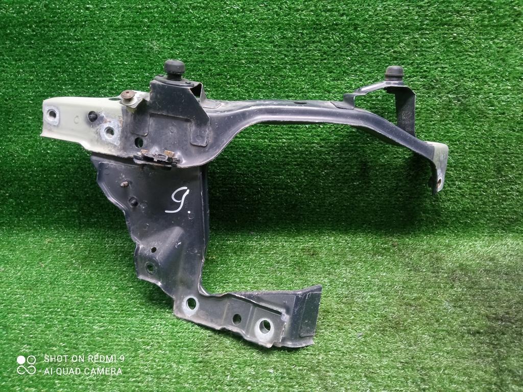 передняя панель крепления облицовки (телевизор) Opel Zafira B рестайлинг (2008—2014) 2011, 1.8i Z18XER, 93184624 - фото №1