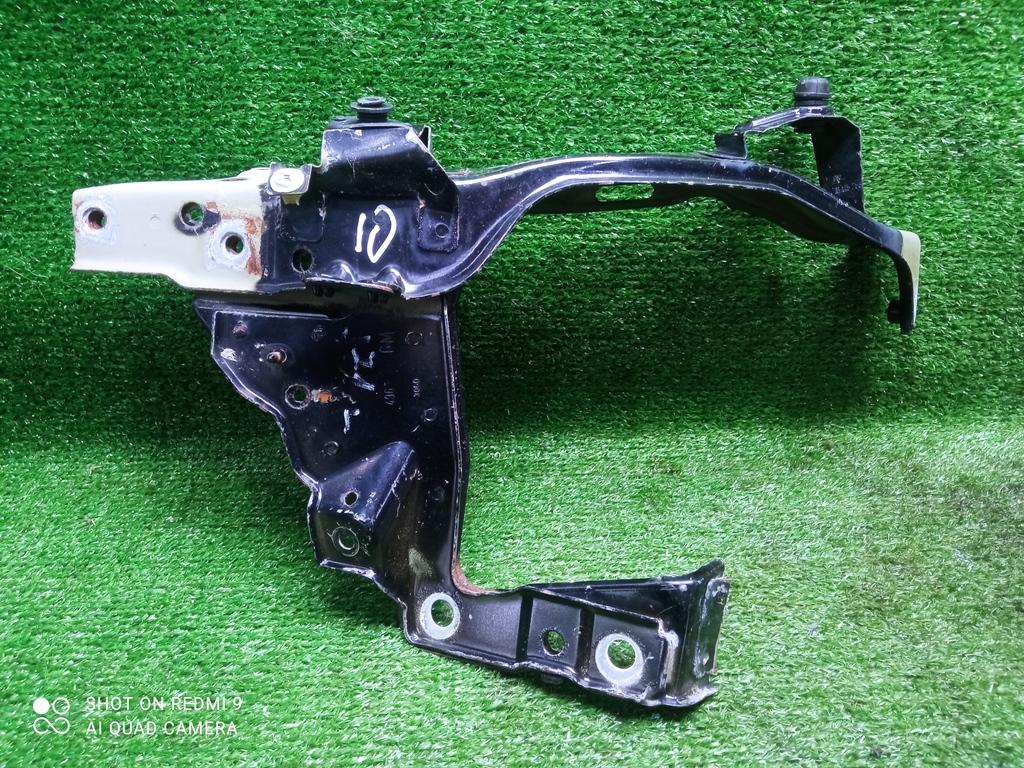 передняя панель крепления облицовки (телевизор) Opel Zafira B рестайлинг (2008—2014) 2011, 1.8i Z18XER, 93184624 - фото №1