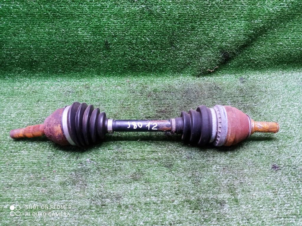 полуось передняя левая (приводной вал, ШРУС) Opel Zafira B рестайлинг (2008—2014) 2011, 1.8i Z18XER, 13136382 - фото №1