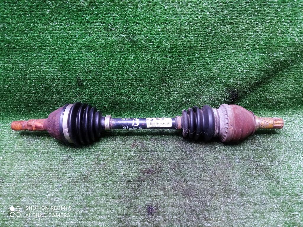 полуось передняя левая (приводной вал, ШРУС) Opel Astra H рестайлинг (2006—2014) 2011, 1.6i Z16XER, 13136379 - фото №1