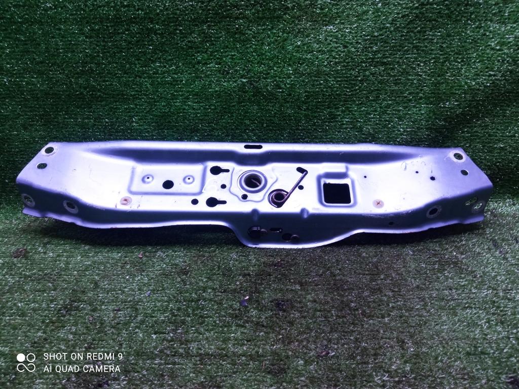 передняя панель крепления облицовки (телевизор) Opel Astra H рестайлинг (2006—2014) 2011, 1.6i Z16XER, 93189014 - фото №1