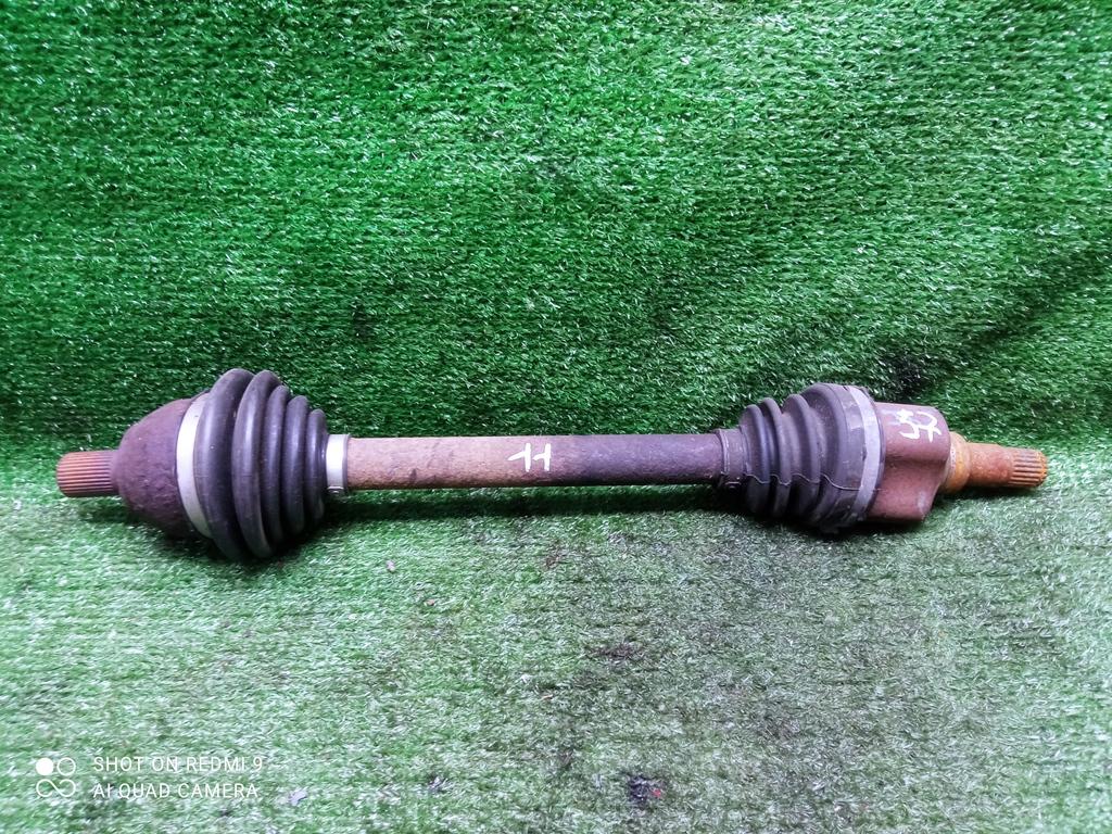 полуось передняя левая (приводной вал, ШРУС) Ford Focus II рестайлинг (2007—2011) 2011, 1.6i SHDA, 1707966 - фото №1