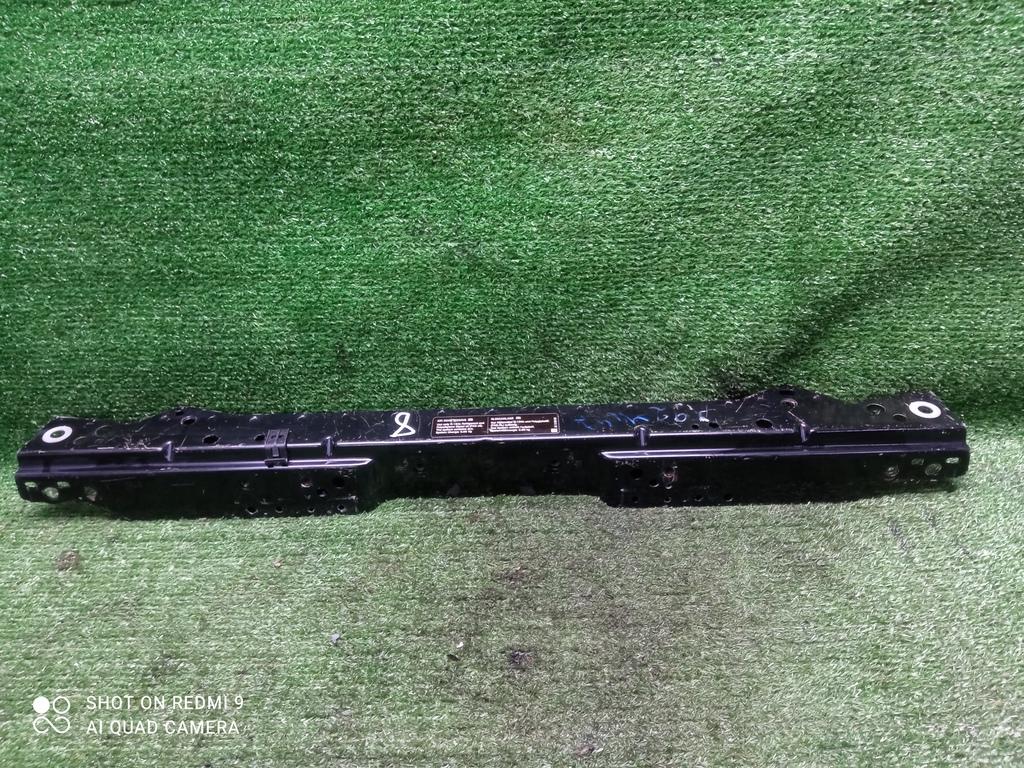 передняя панель крепления облицовки (телевизор) Opel Astra J (2009—2012) 2011, 1.6i A16XER, 13312474 - фото №1