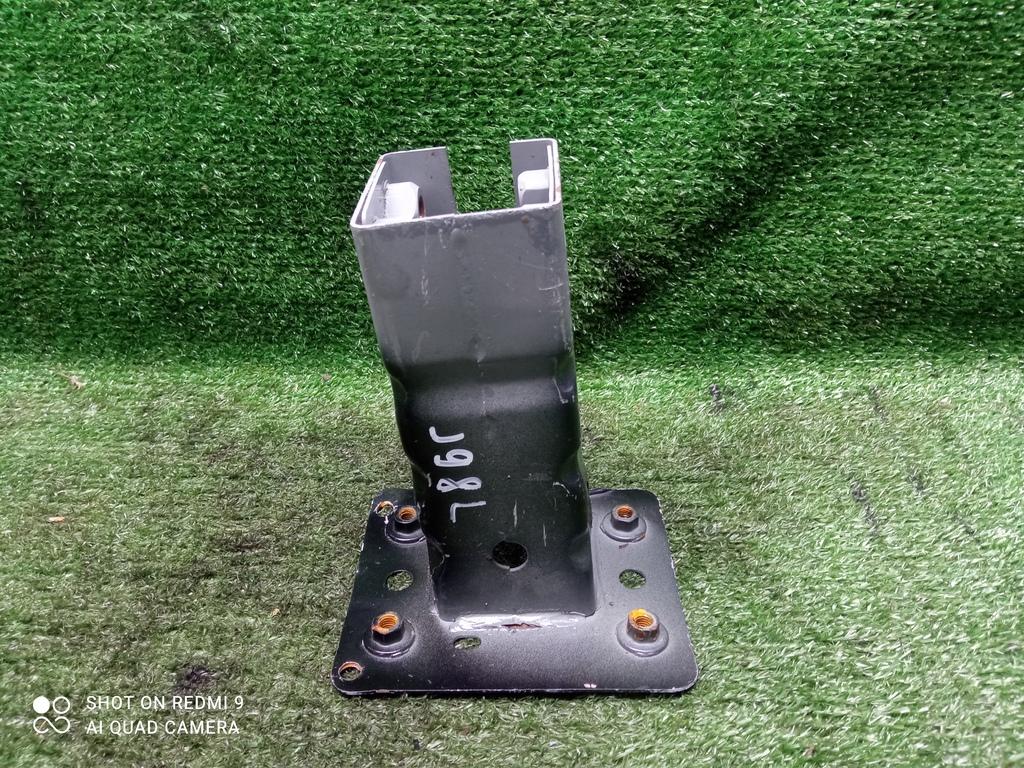 кронштейн переднего бампера Opel Mokka I (2012—2016) 2015, 1.4T A14NET, 95959199 - фото №1