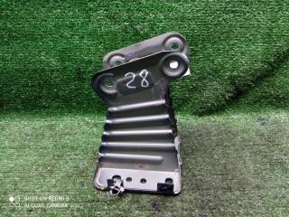 кронштейн переднего бампера Opel Zafira B рестайлинг (2008—2014) 2011, 1.8i Z18XER, 93184616