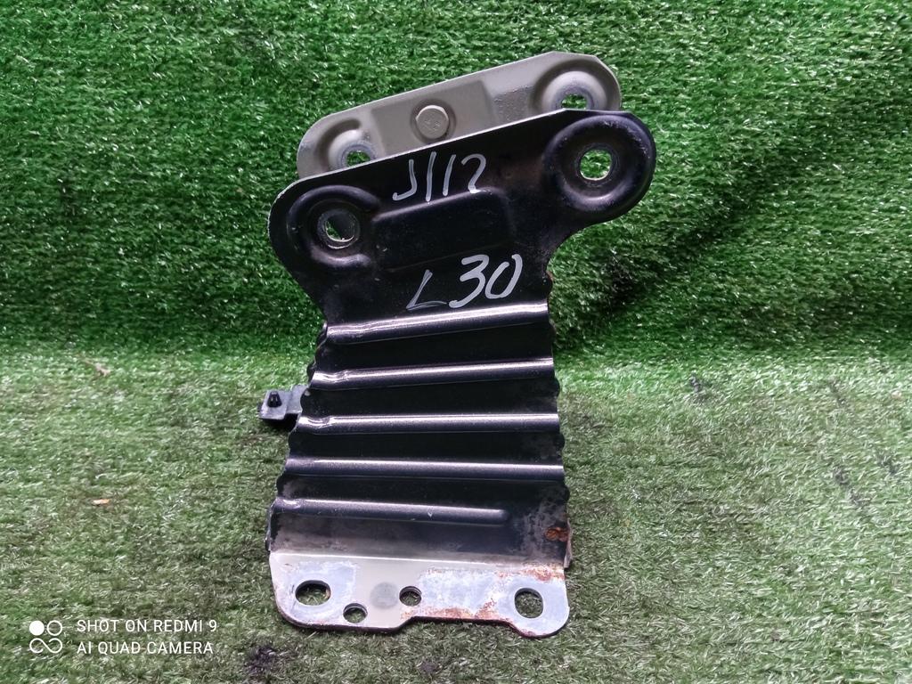 кронштейн переднего бампера Opel Zafira B рестайлинг (2008—2014) 2011, 1.8i Z18XER, 93184615 - фото №1