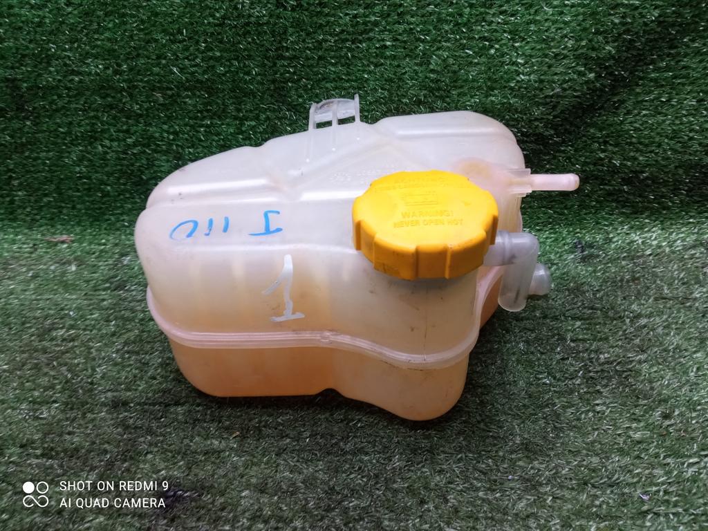 бачок расширительный Opel Corsa D (2006—2010) 2009, 1.3CTDI Z13DTJ, 55702165 - фото №1