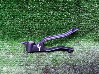 кронштейн радиатора Opel Astra H рестайлинг (2006—2014) 2011, 1.6i Z16XER, 13162131