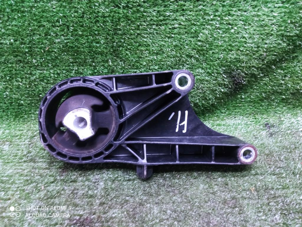 подушка крепления двигателя Opel Astra J рестайлинг (2012—2018) 2013, 1.4i A14XER, 13248599 - фото №1