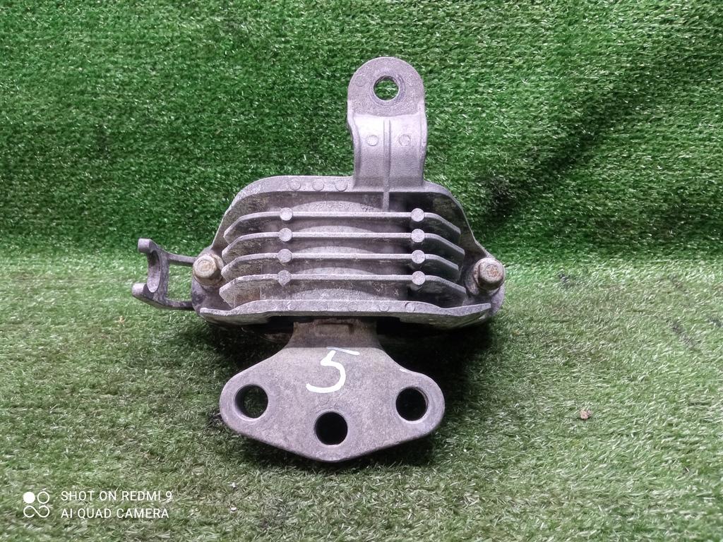 подушка крепления двигателя Opel Astra J рестайлинг (2012—2018) 2013, 2.0TD A20DTH, 13347451 - фото №1