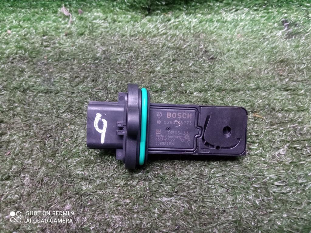 расходомер воздуха Opel Astra J (2009—2012) 2011, 1.4T A14NET, 13505433 - фото №1