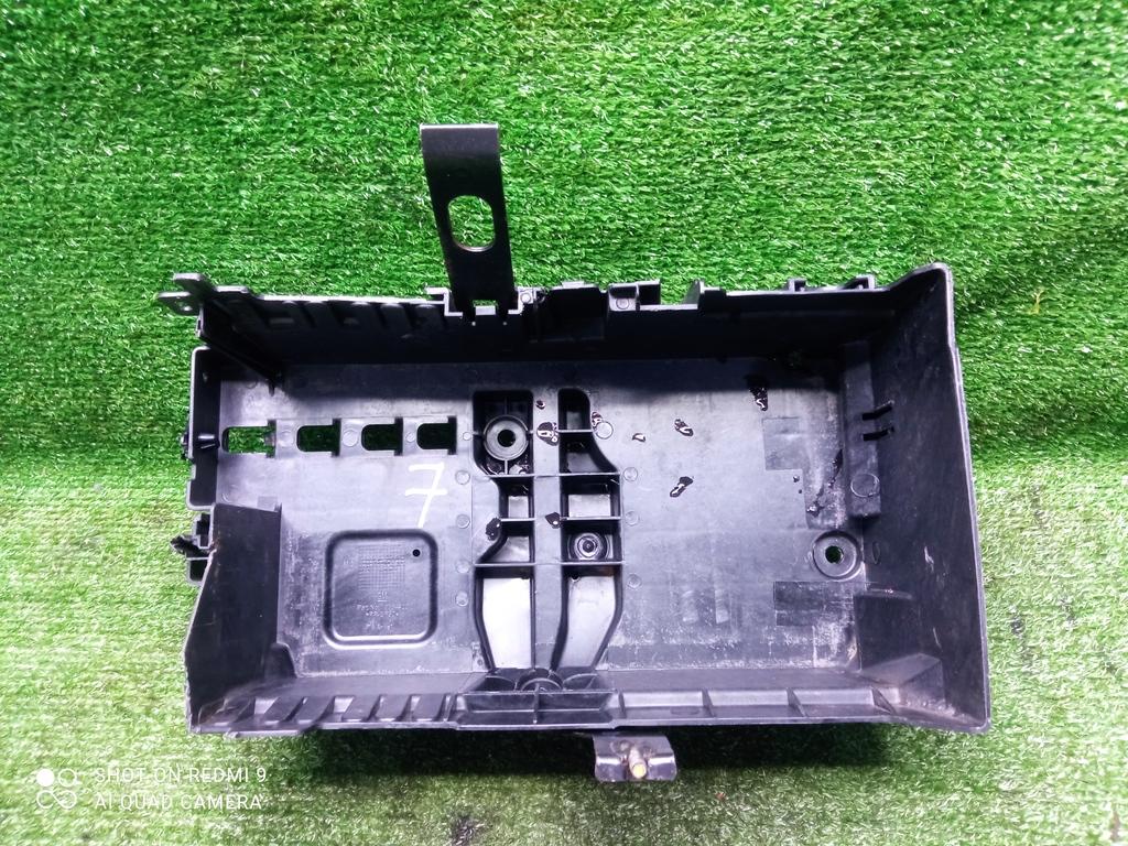 полка аккумулятора Opel Astra J (2009—2012) 2011, 1.4T A14NET, 13354420 - фото №1